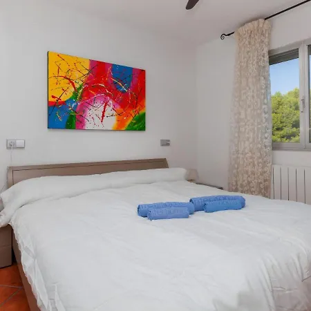 아파트 Edificio Meridiano By Interhome *