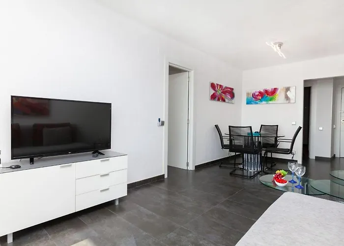 Edificio Meridiano By Interhome Miami Playa