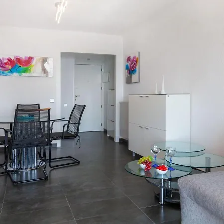 Meridiano By Interhome *